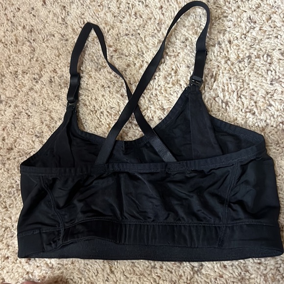 NEW Condition (unworn) black Mimi Maternity cross-back nursing bra in size M - Picture 4 of 5